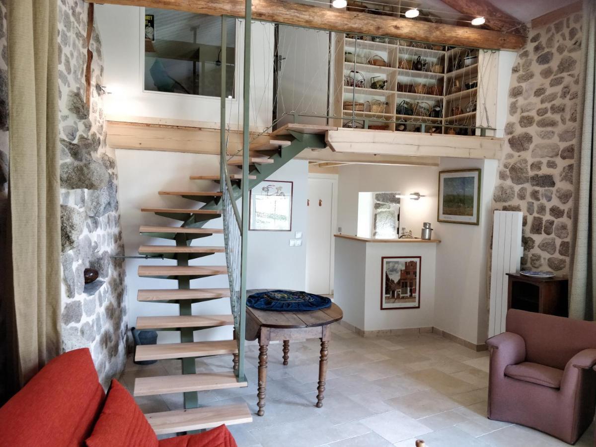 Hotel Les Fayettes Montregard Zewnętrze zdjęcie